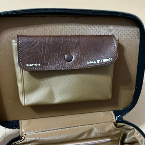 Toiletry Case - Picture 5 of 7